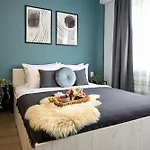 Old Town Charm - Modern & Comfortable In The Heart Of The Apartment