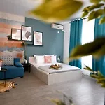 Old Town Charm - Modern & Comfortable In The Heart Of The * Boekarest
