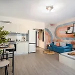 Old Town Charm - Modern & Comfortable In The Heart Of The * Bukarest