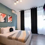 Old Town Charm - Modern & Comfortable In The Heart Of The * Boekarest