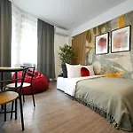 Old Town Charm - Modern & Comfortable In The Heart Of The Apartment