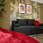 Old Town Charm - Modern & Comfortable In The Heart Of The Bukarest