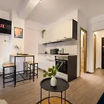 Appartement Old Town Charm - Modern & Comfortable In The Heart Of The