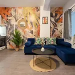 Appartement Old Town Charm - Modern & Comfortable In The Heart Of The
