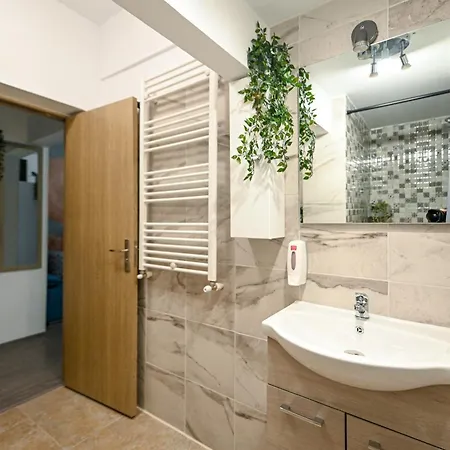 Apartmán Old Town Charm - Modern & Comfortable In The Heart Of The