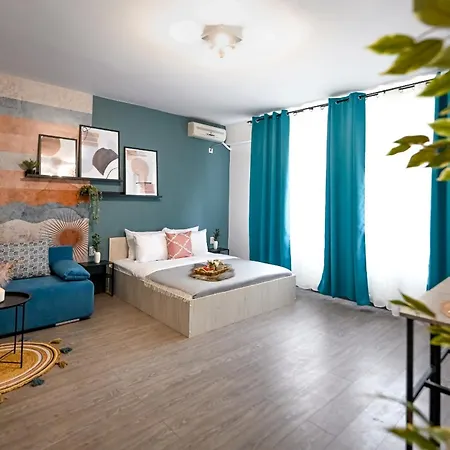 Apartment Old Town Charm - Modern & Comfortable In The Heart Of The