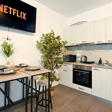 Apartmán Old Town Charm - Modern & Comfortable In The Heart Of The Bukurešť