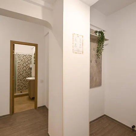 Old Town Charm - Modern & Comfortable In The Heart Of The * Bukurešť
