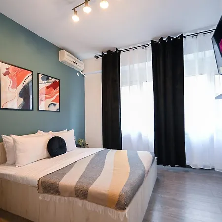 Old Town Charm - Modern & Comfortable In The Heart Of The * Bukurešť