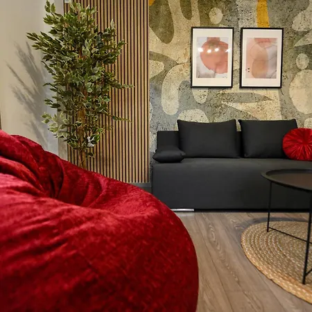 Old Town Charm - Modern & Comfortable In The Heart Of The Bukurešť