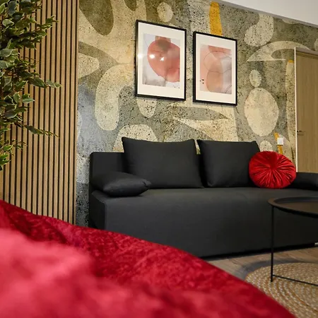 Old Town Charm - Modern & Comfortable In The Heart Of The Bukurešť