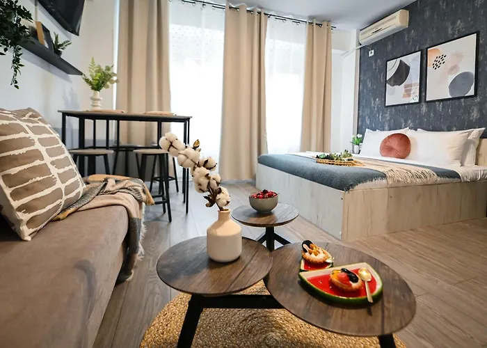 Old Town Charm - Modern & Comfortable In The Heart Of The 布加勒斯特